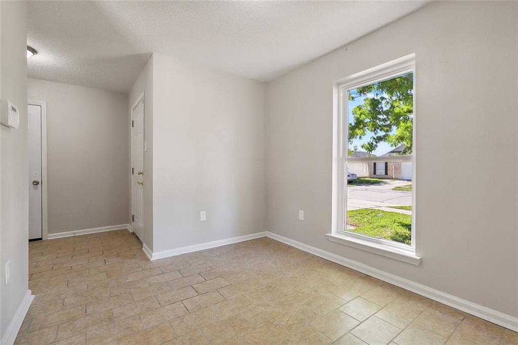 6812 SAYRES Drive