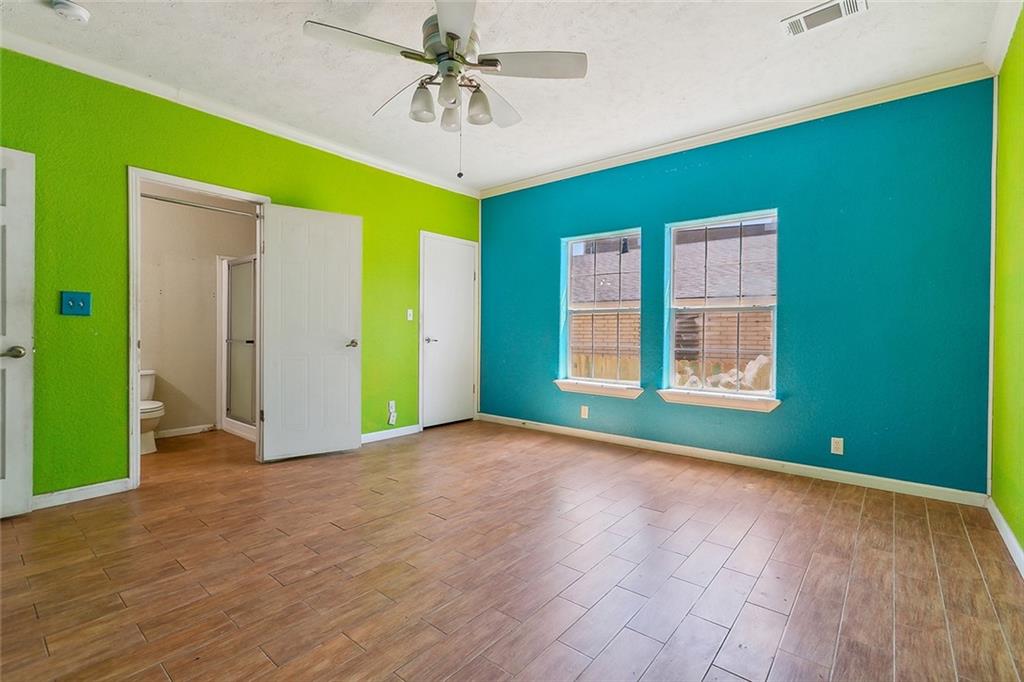 2804 LAKE VILLA Drive