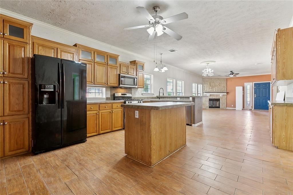 2804 LAKE VILLA Drive