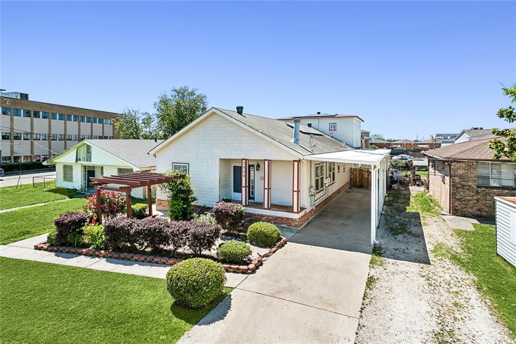 2804 LAKE VILLA Drive