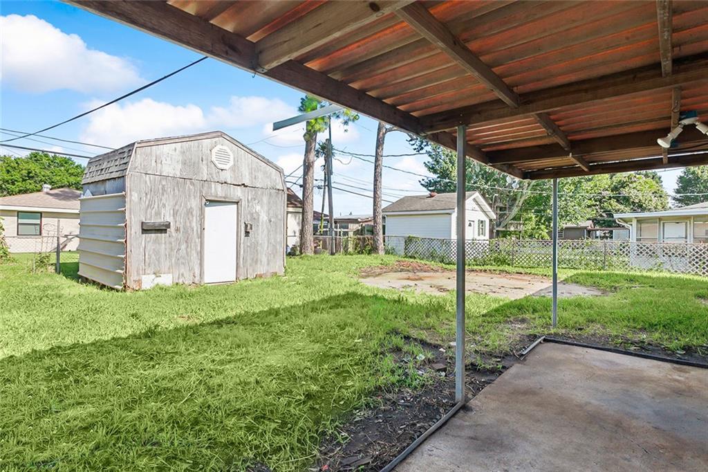 1376 MAPLEWOOD Drive