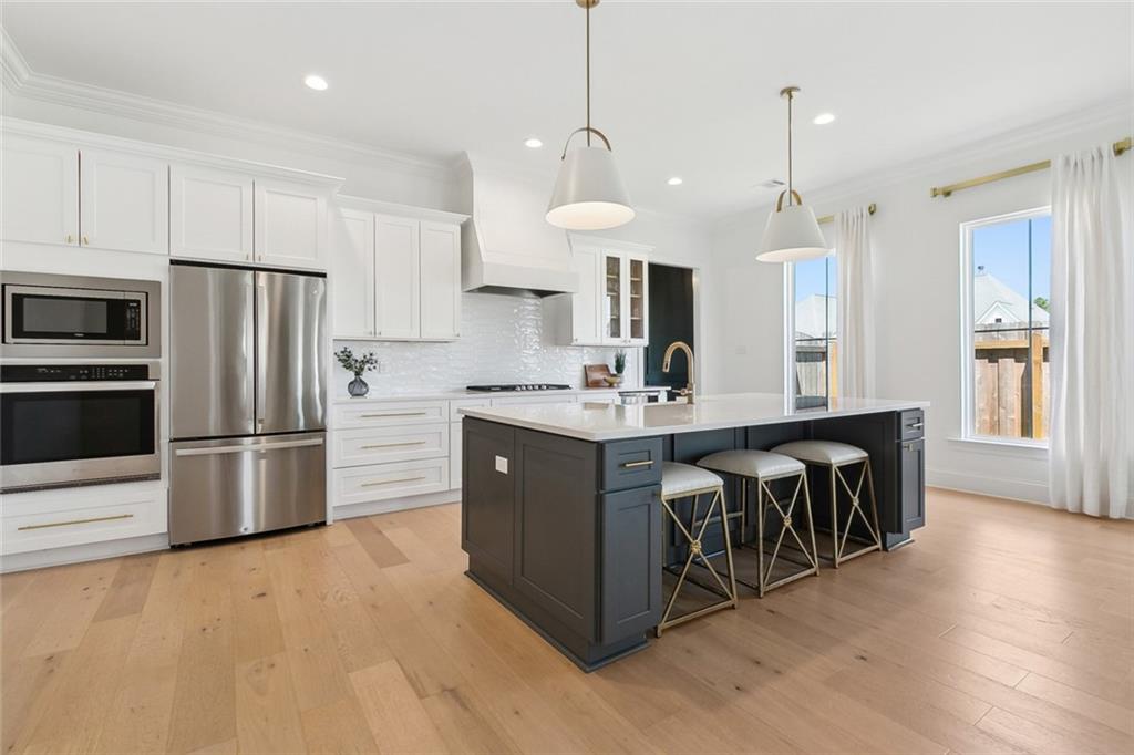 7005 BALD EAGLE Circle