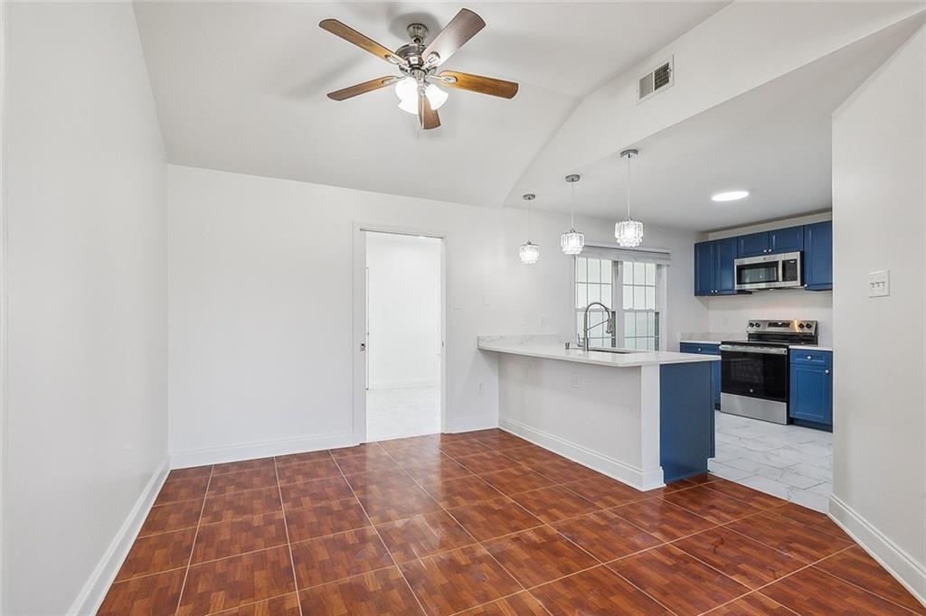 113 HONEYSUCKLE Lane