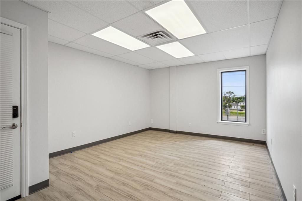 7809 AIRLINE Drive 311C