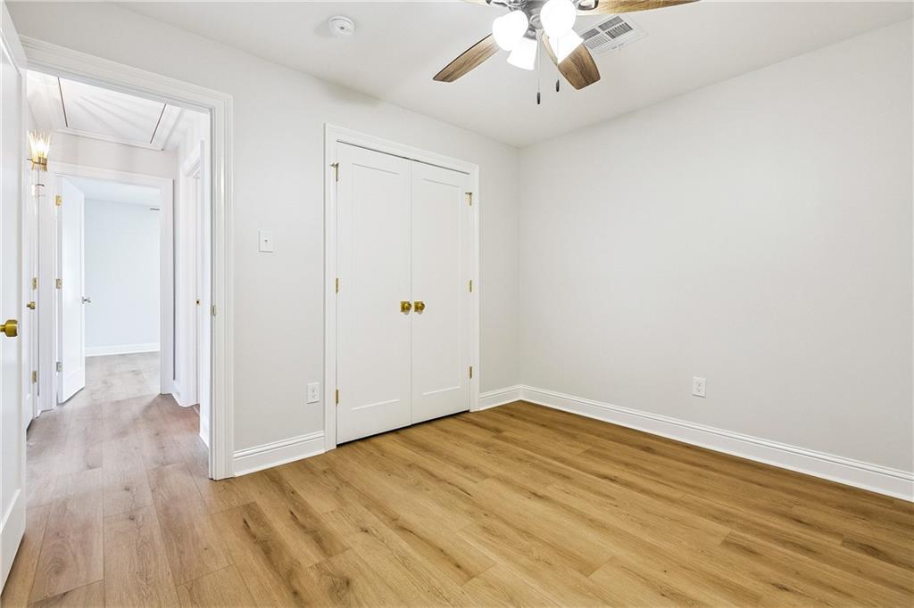 433 GREENMOUNT Drive