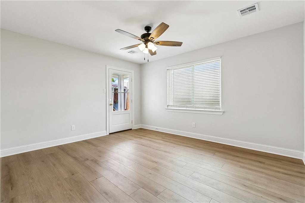 433 GREENMOUNT Drive
