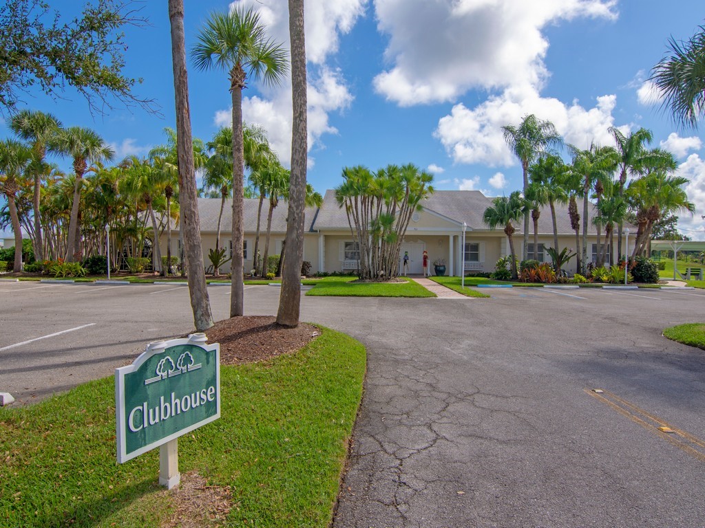 434 Grove Isle Circle 434