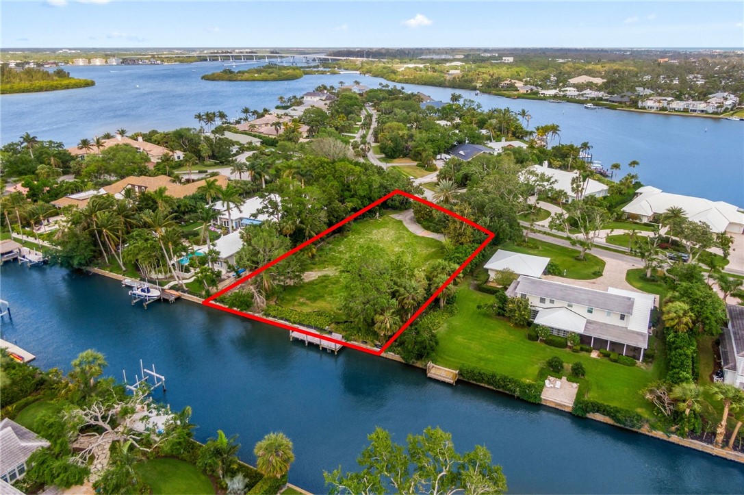 524 Bay Drive