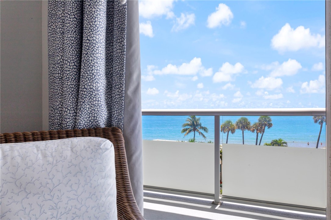 3554 Ocean Drive 403S