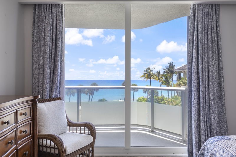3554 Ocean Drive 403S