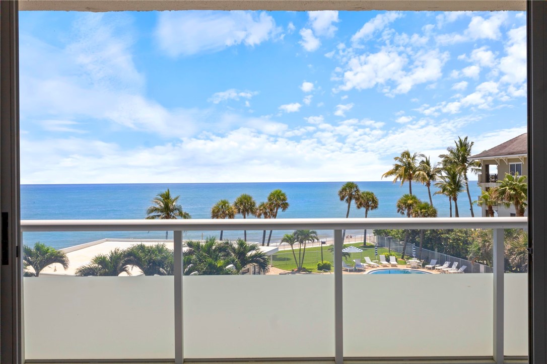 3554 Ocean Drive 403S