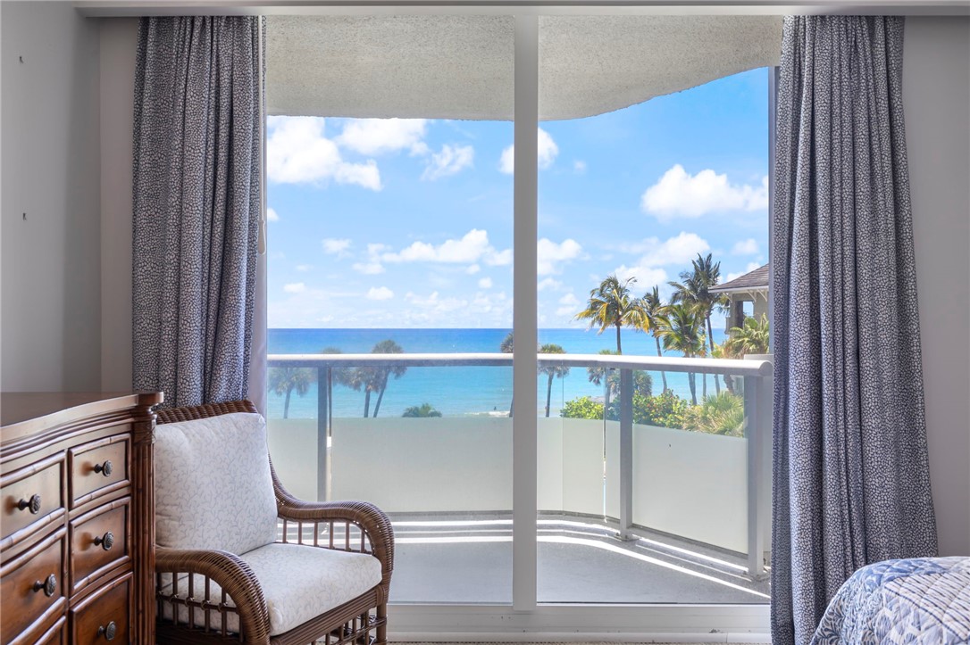 3554 Ocean Drive 403S