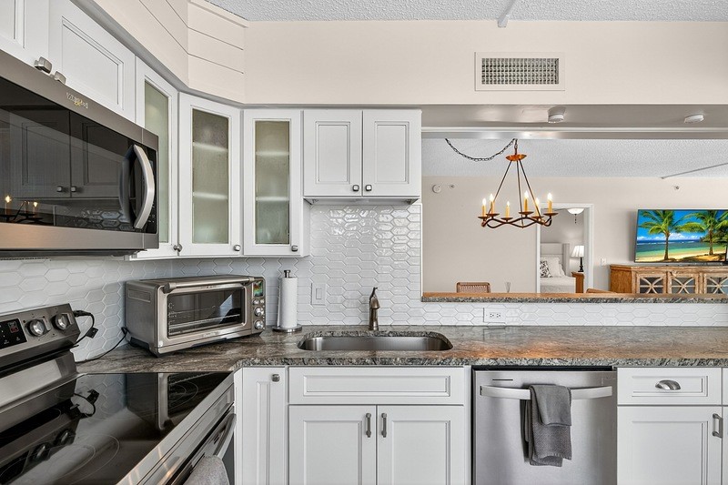 3554 Ocean Drive 302S