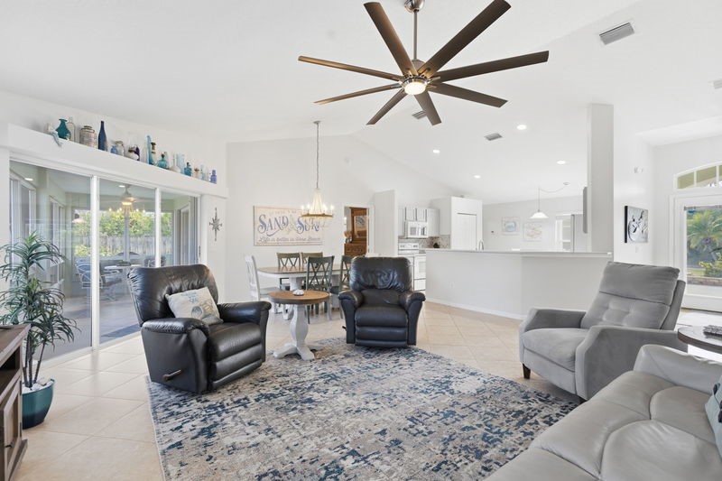 1746 Highland Drive SW