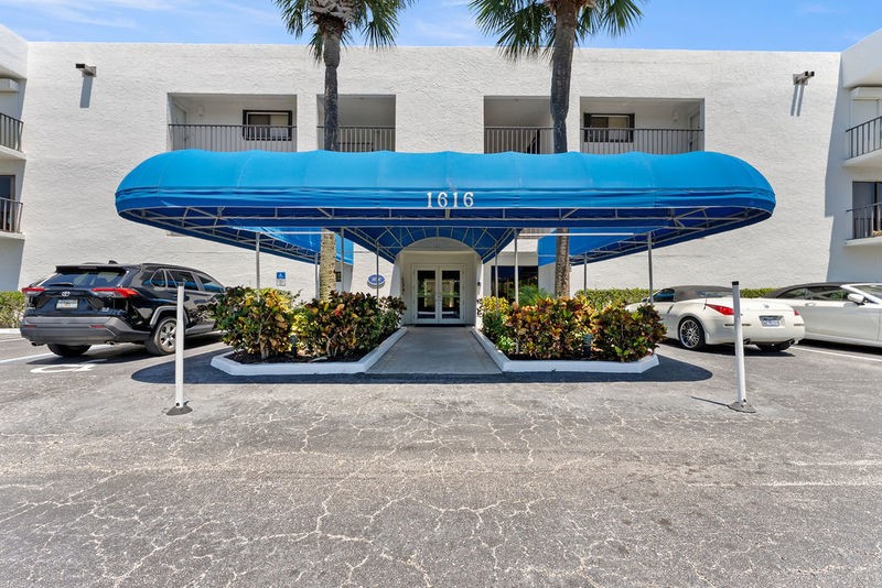 1616 Ocean Drive 107