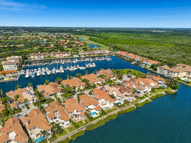 5545 E Harbor Village Drive