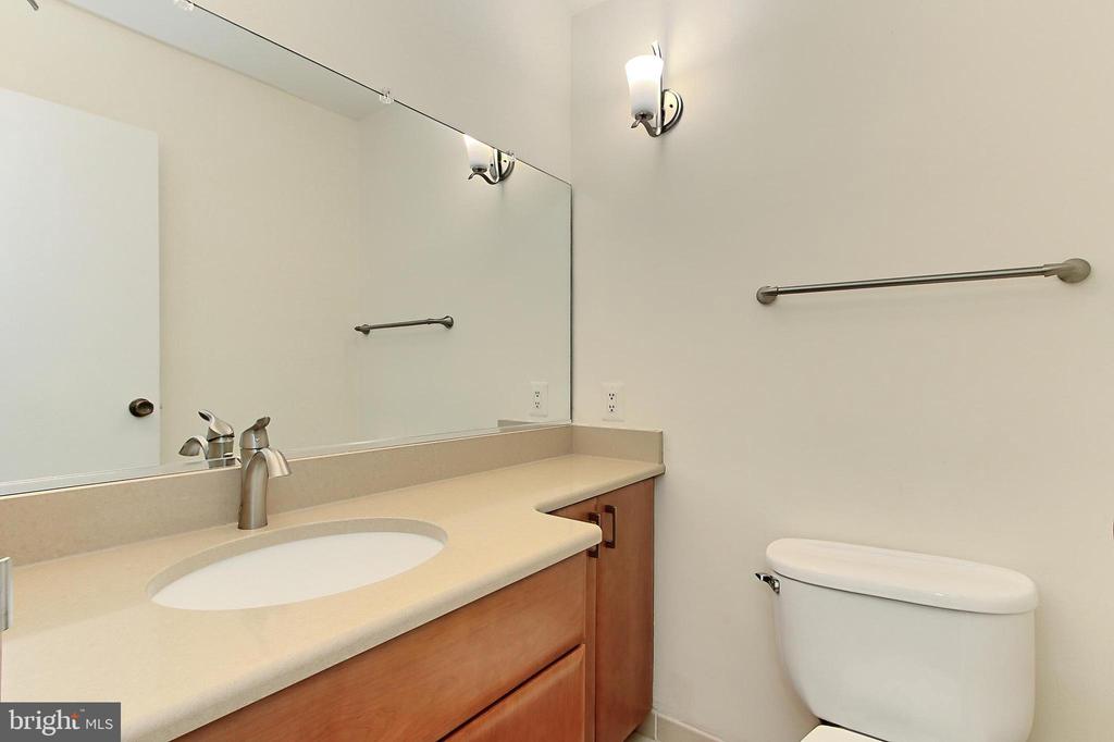 250 S Reynolds St #111