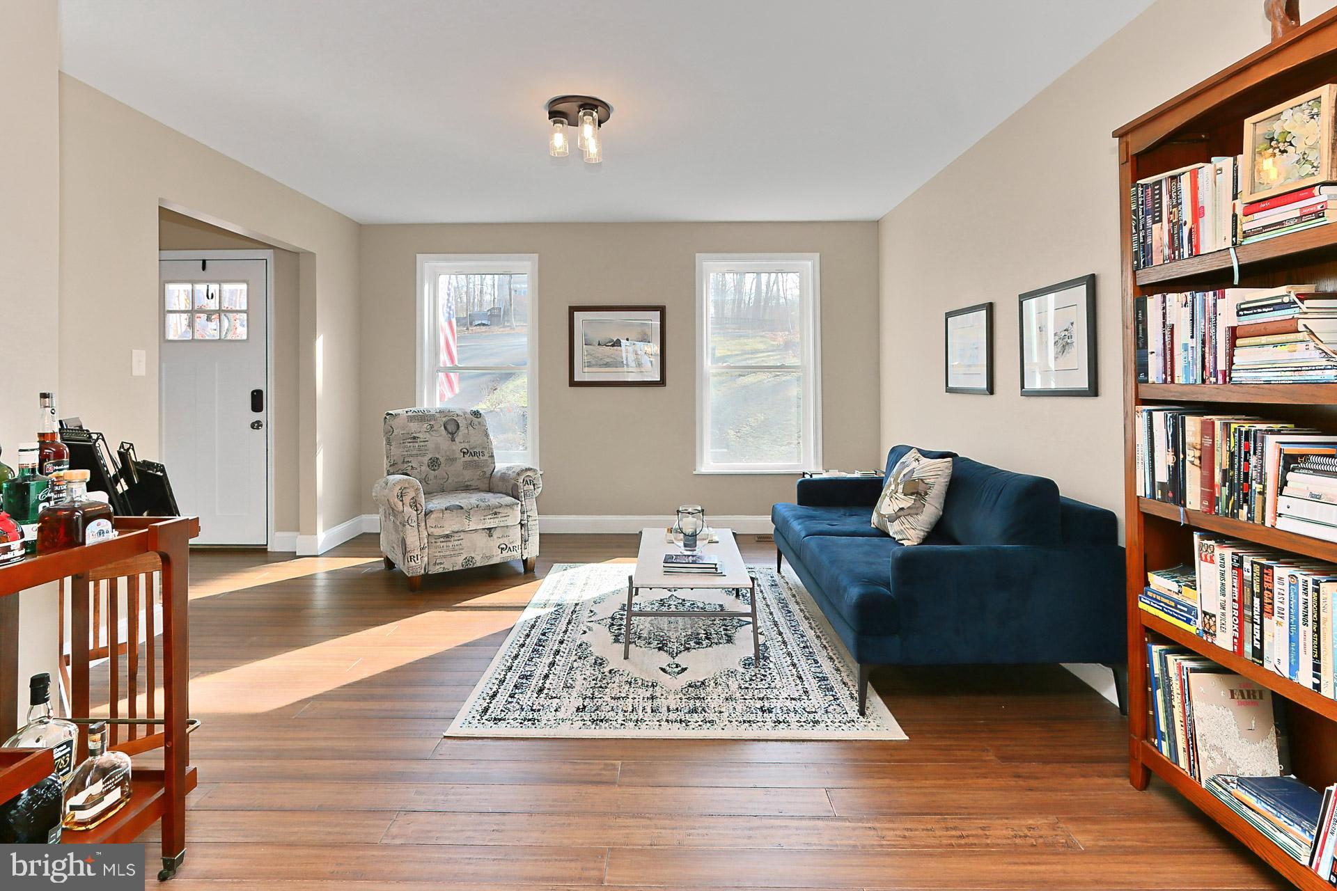 77 Balsam Ln