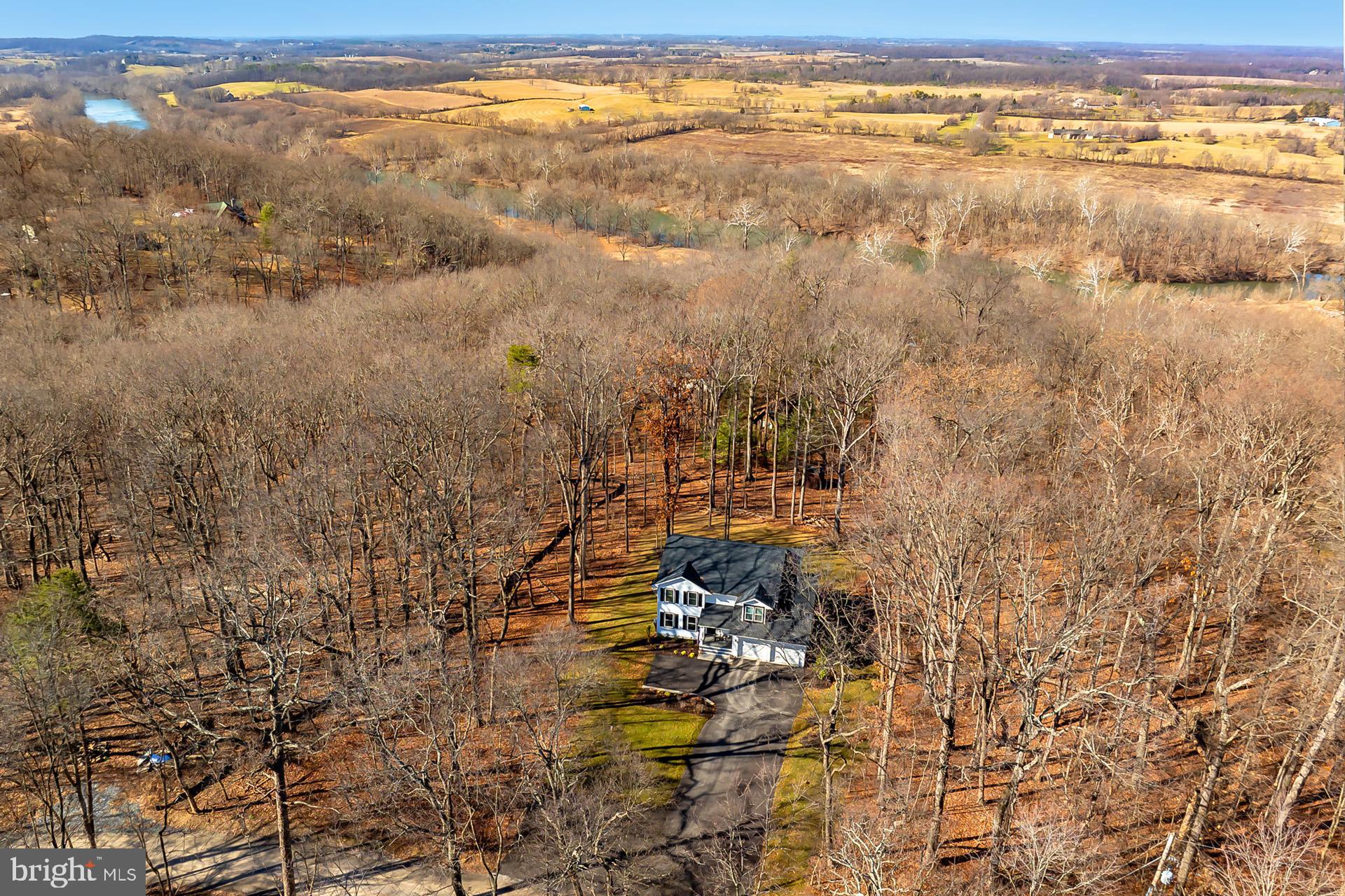 77 Balsam Ln