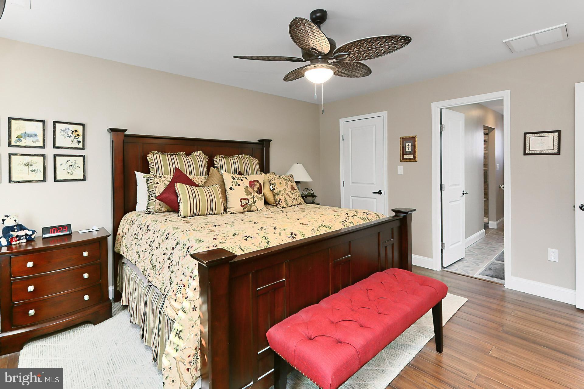 77 Balsam Ln