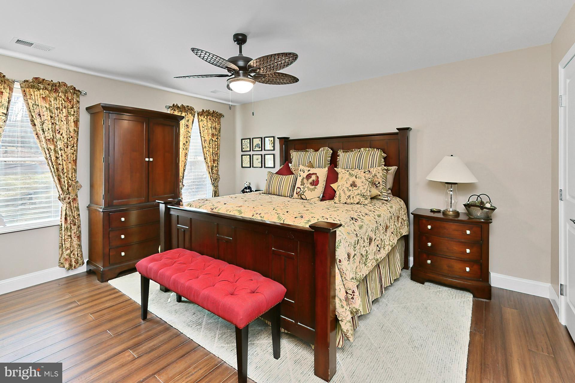 77 Balsam Ln