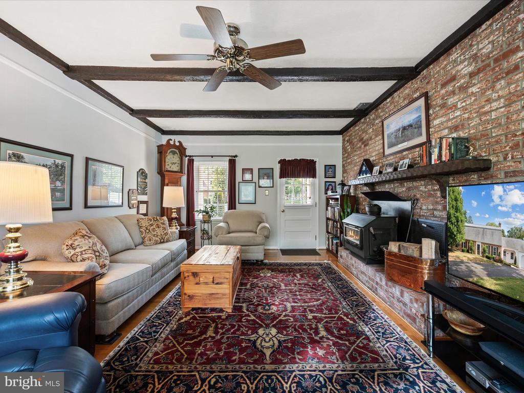 308 W MAIN STREET