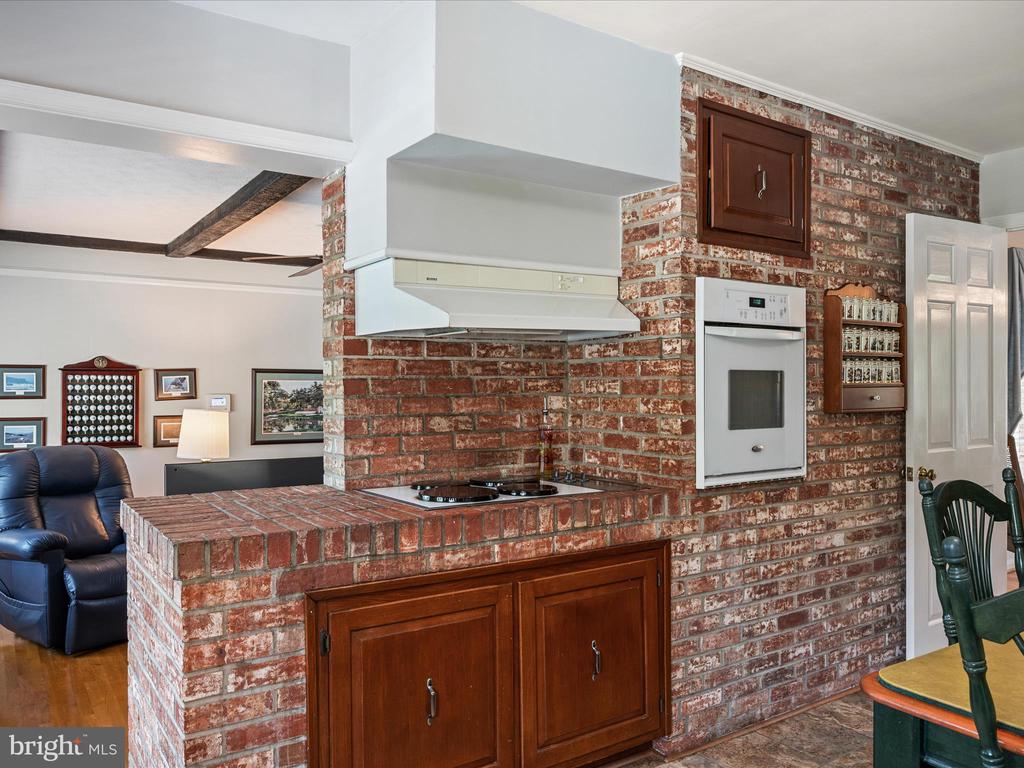 308 W MAIN STREET