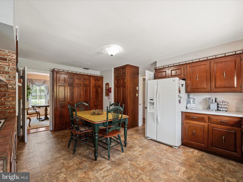 308 W MAIN STREET