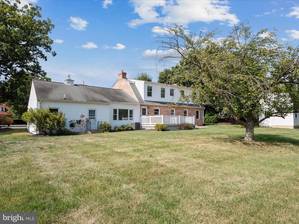 308 W MAIN STREET