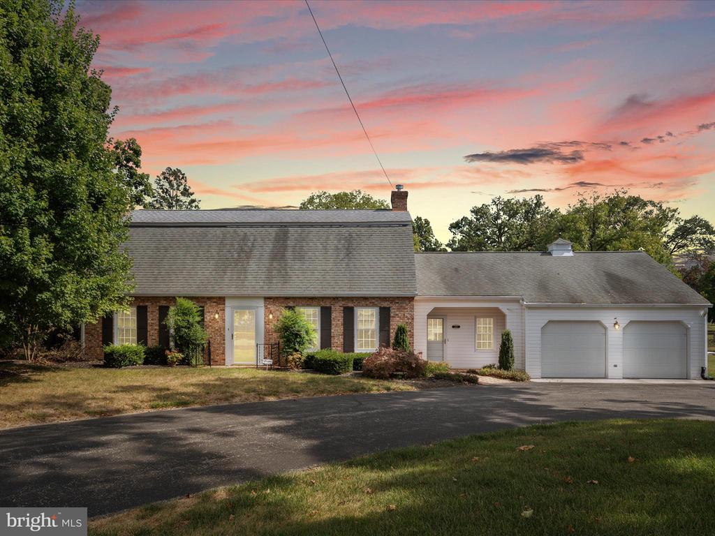 308 W MAIN STREET