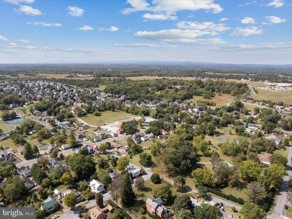 308 W MAIN STREET