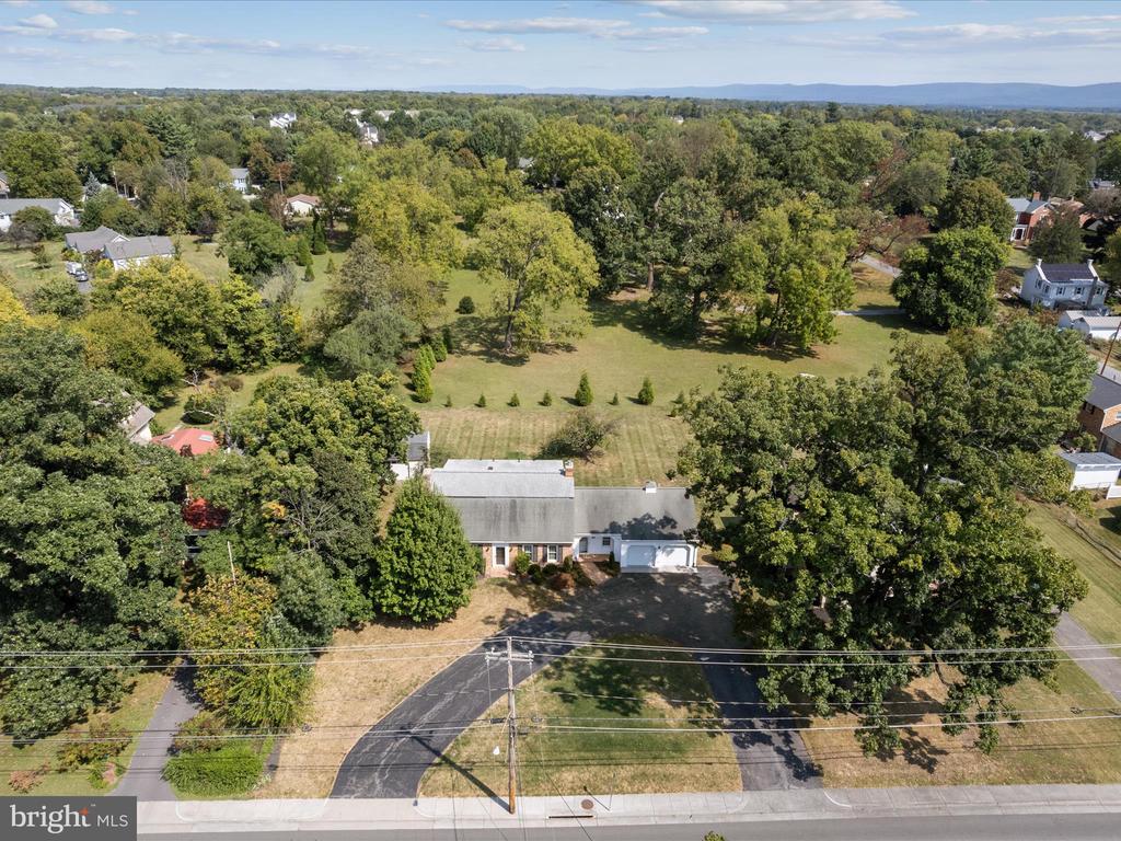 308 W MAIN STREET