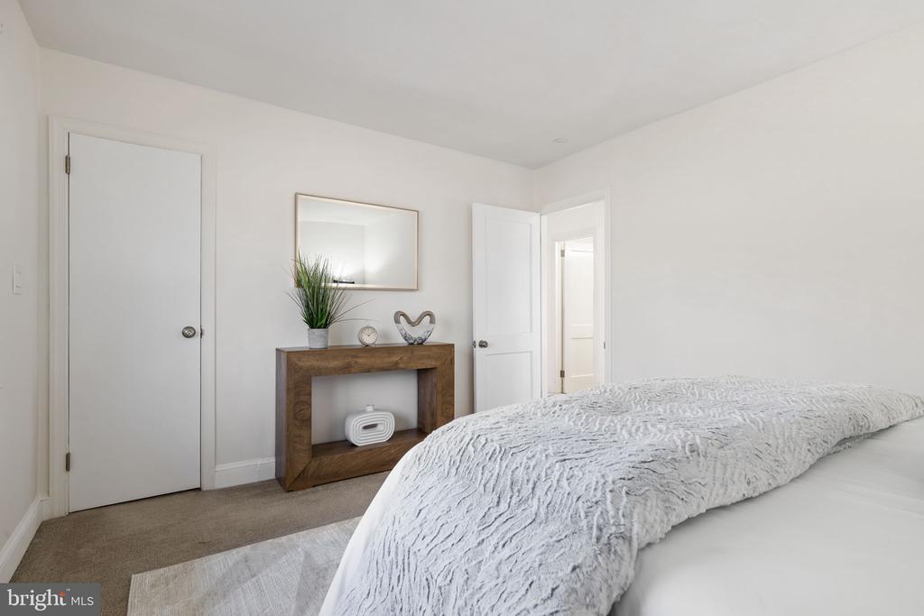 5399 Old Alexandria Tpke