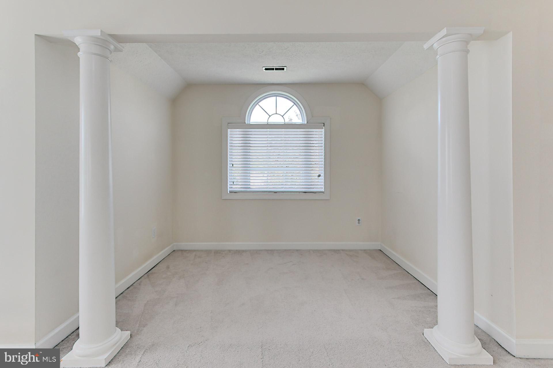 223 Fairfield Dr