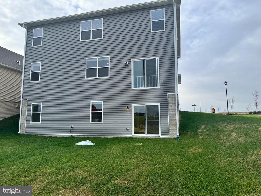 101 STEARNS DR