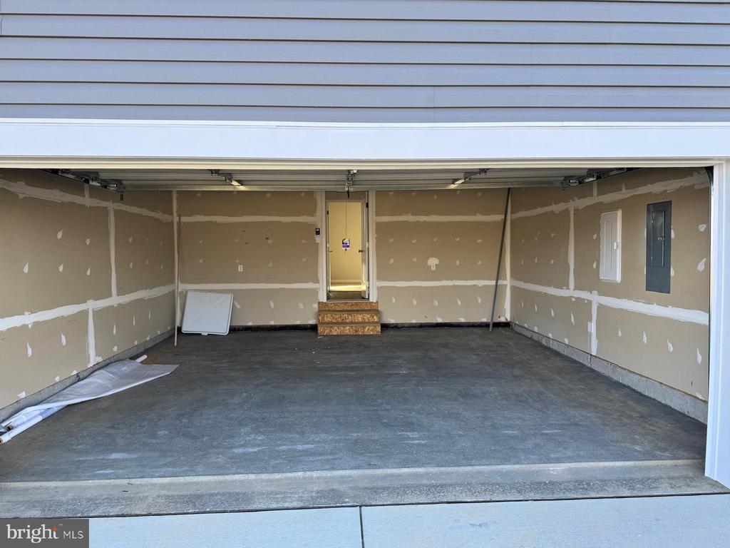101 STEARNS DR