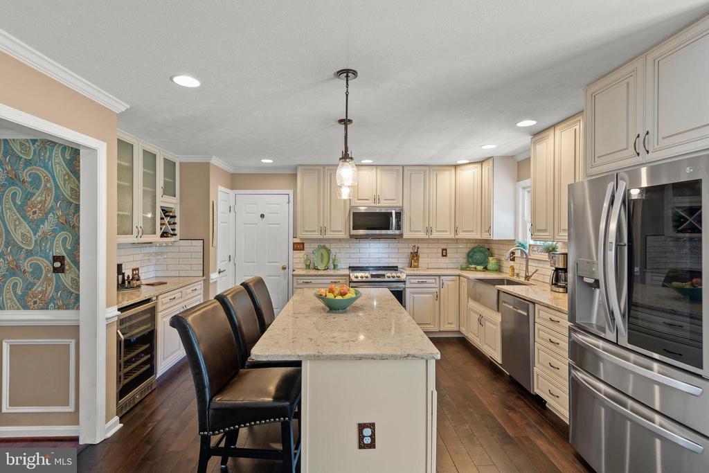 113 Lucy Long Ct
