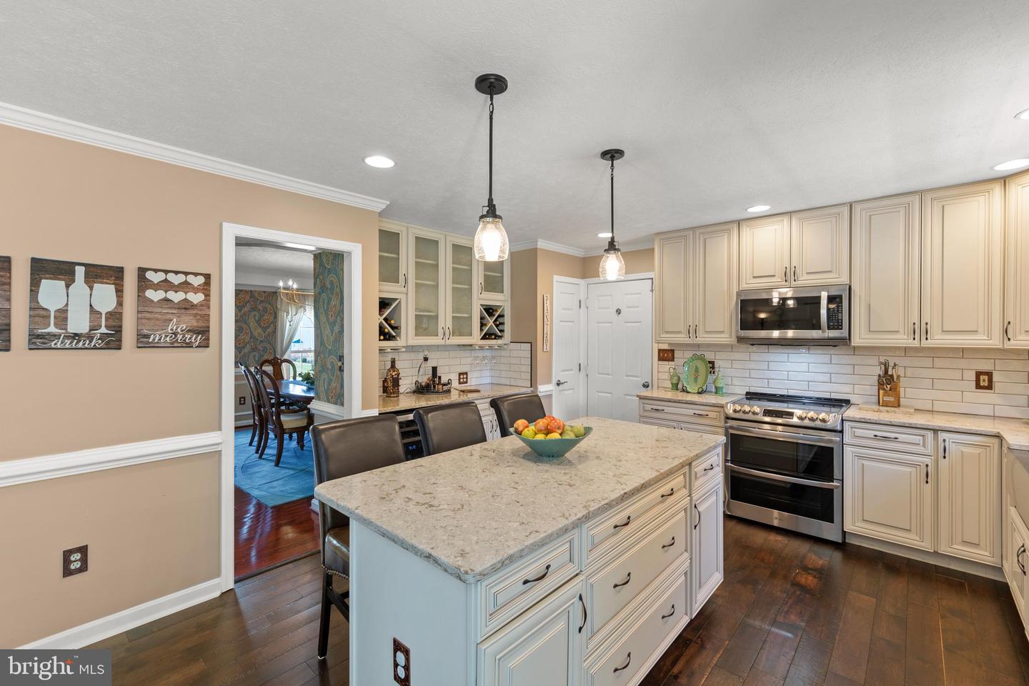 113 Lucy Long Ct