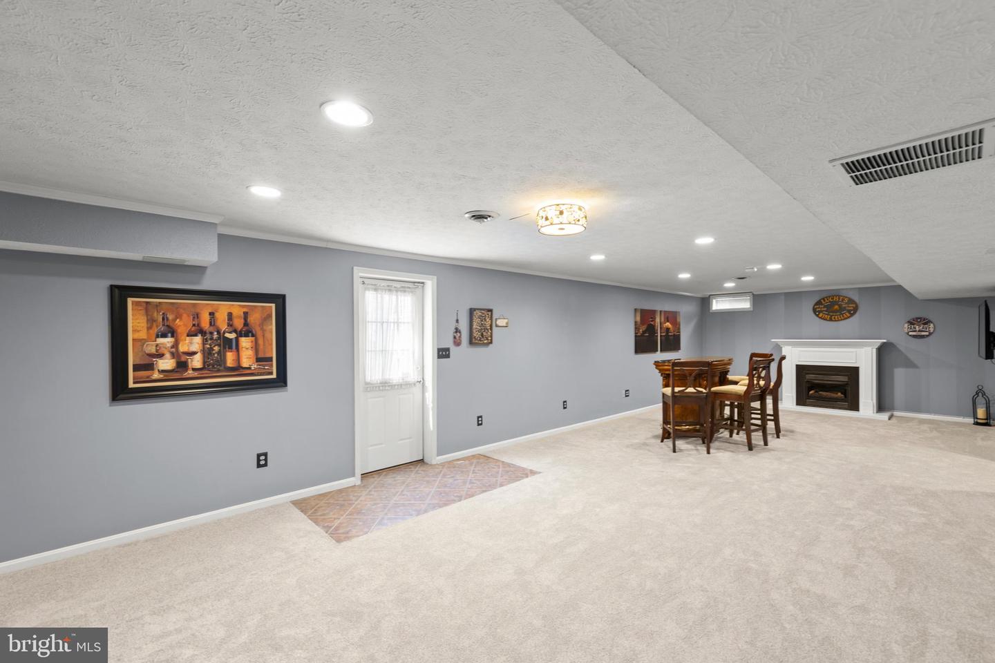 113 Lucy Long Ct