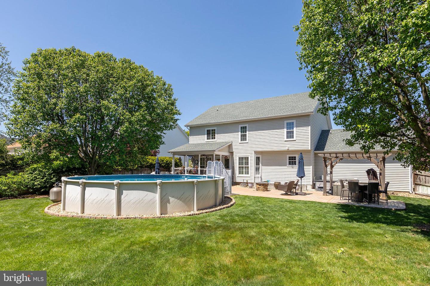 113 Lucy Long Ct