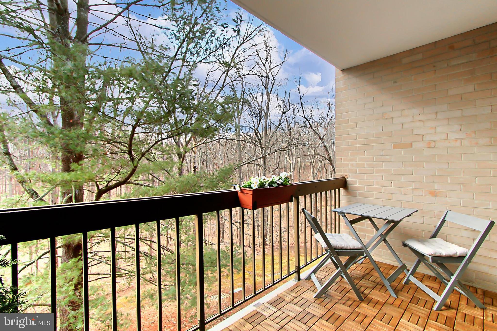 1671 Parkcrest Cir #4c/300
