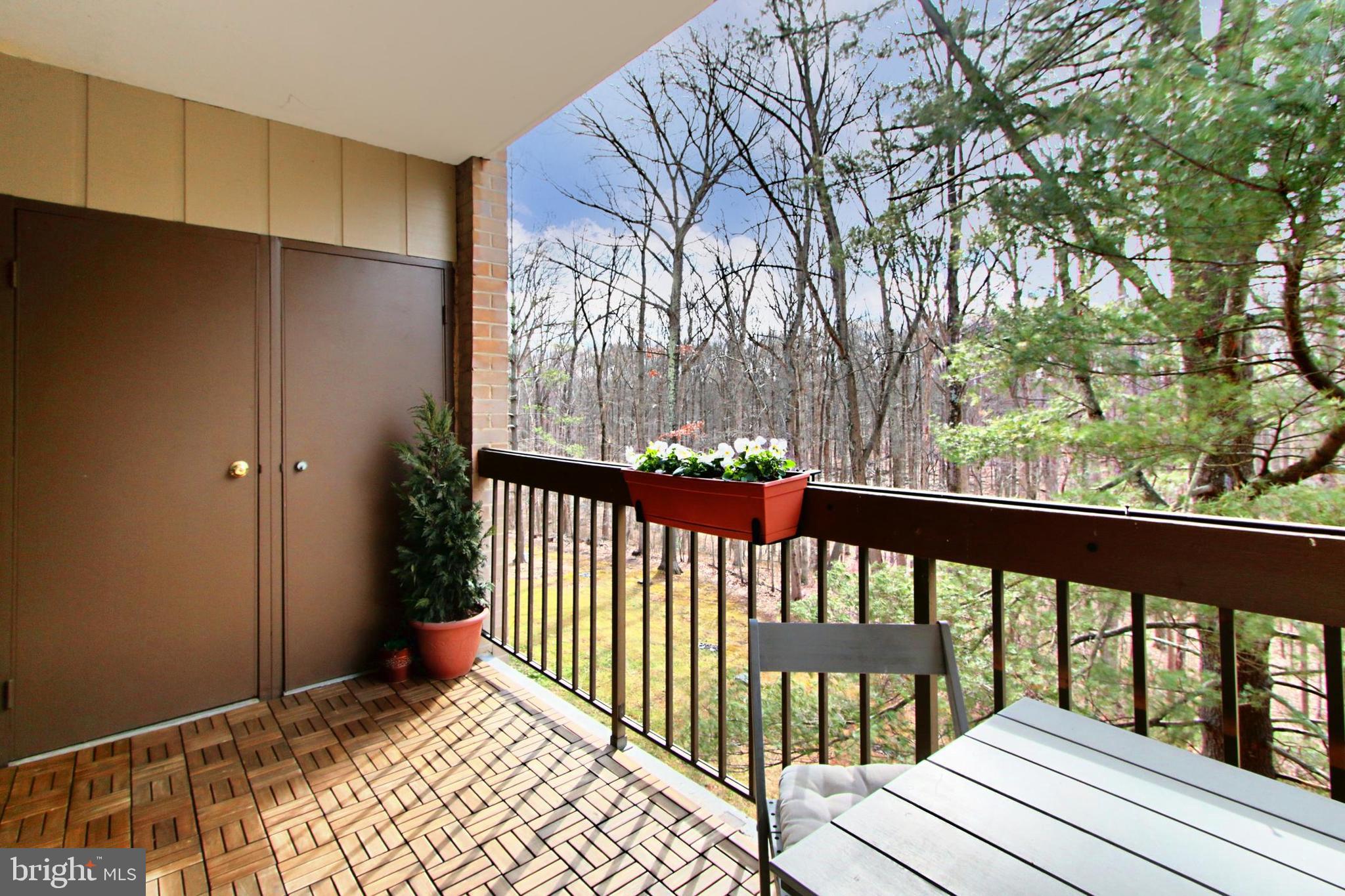 1671 Parkcrest Cir #4c/300