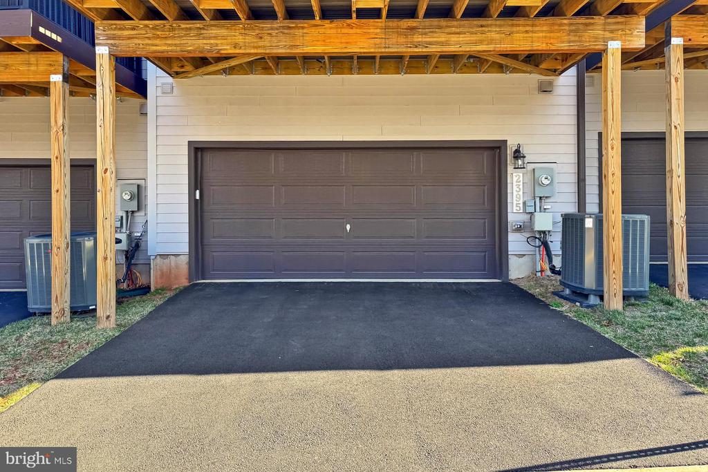 2395 Liberty Loop