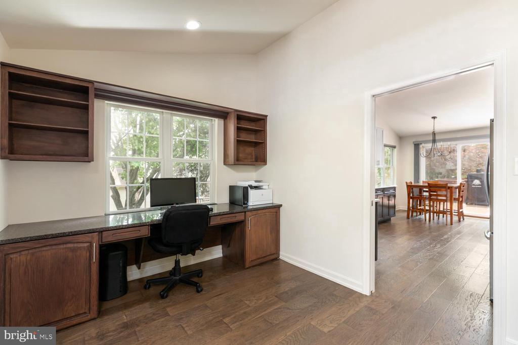 1453 Kingsvale Cir