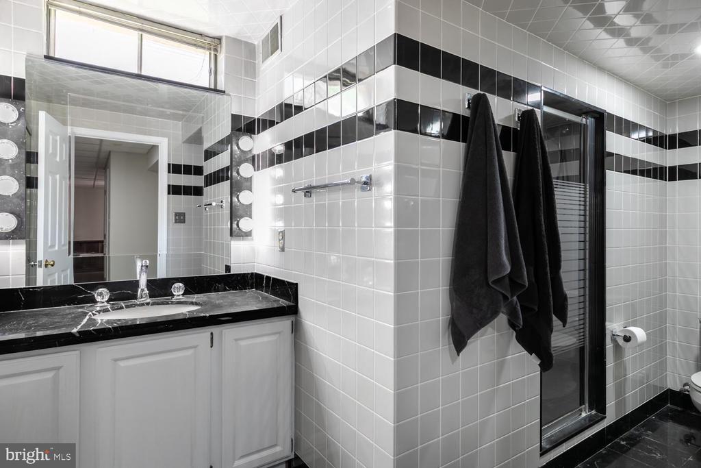1453 Kingsvale Cir