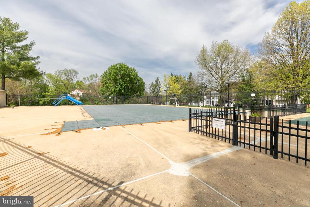 1453 Kingsvale Cir