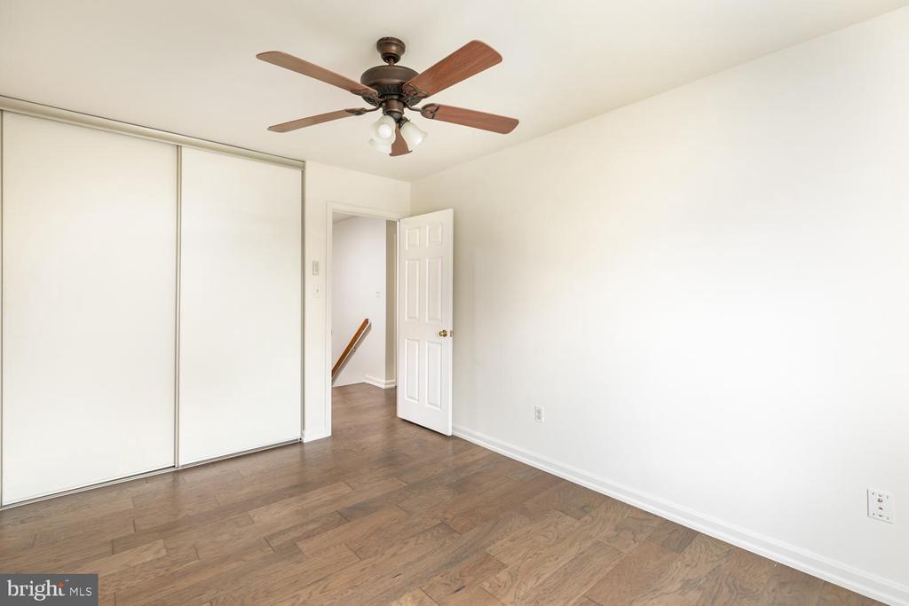 1453 Kingsvale Cir