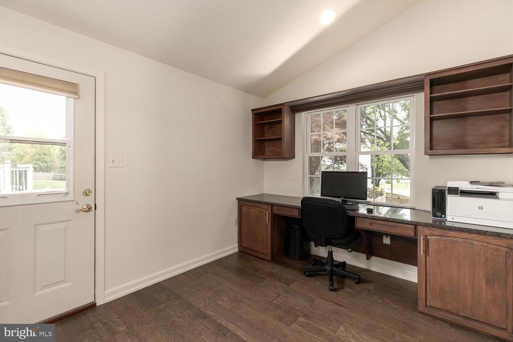 1453 Kingsvale Cir