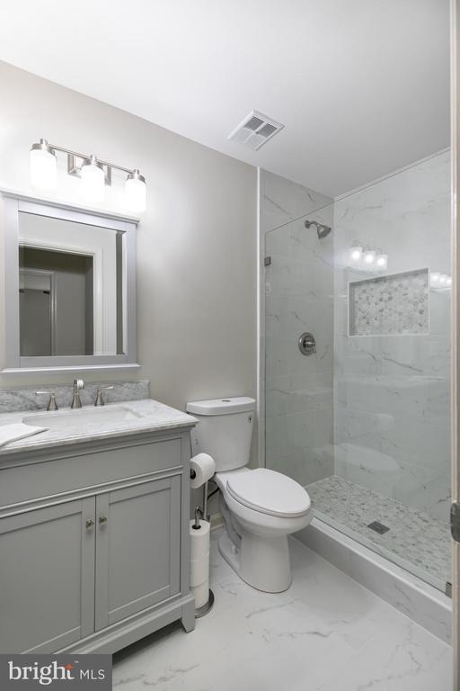 1453 Kingsvale Cir
