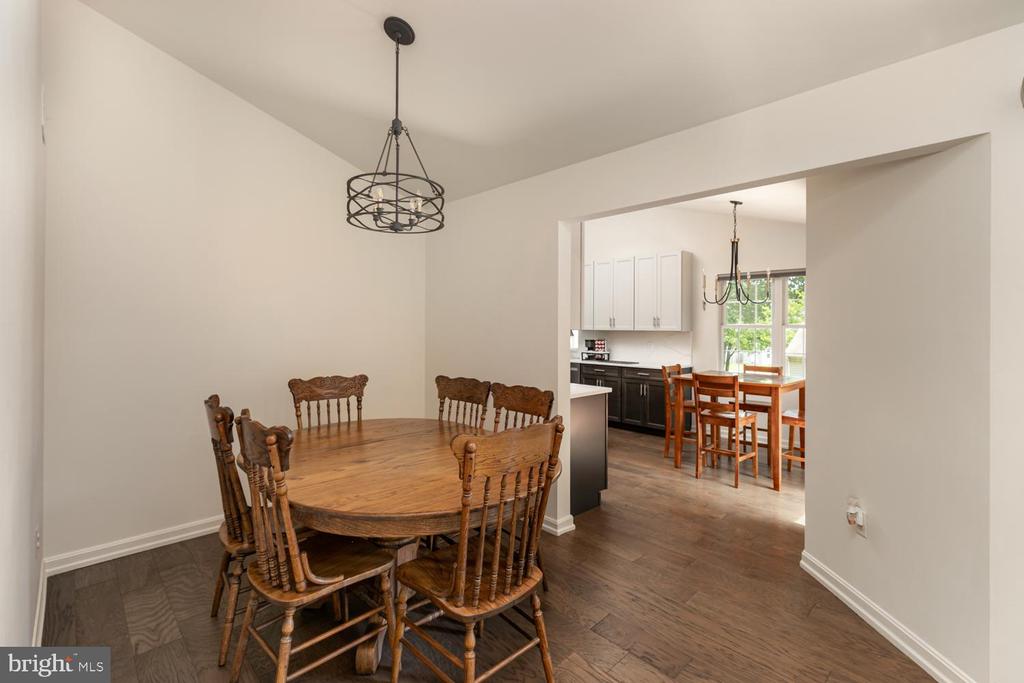 1453 Kingsvale Cir